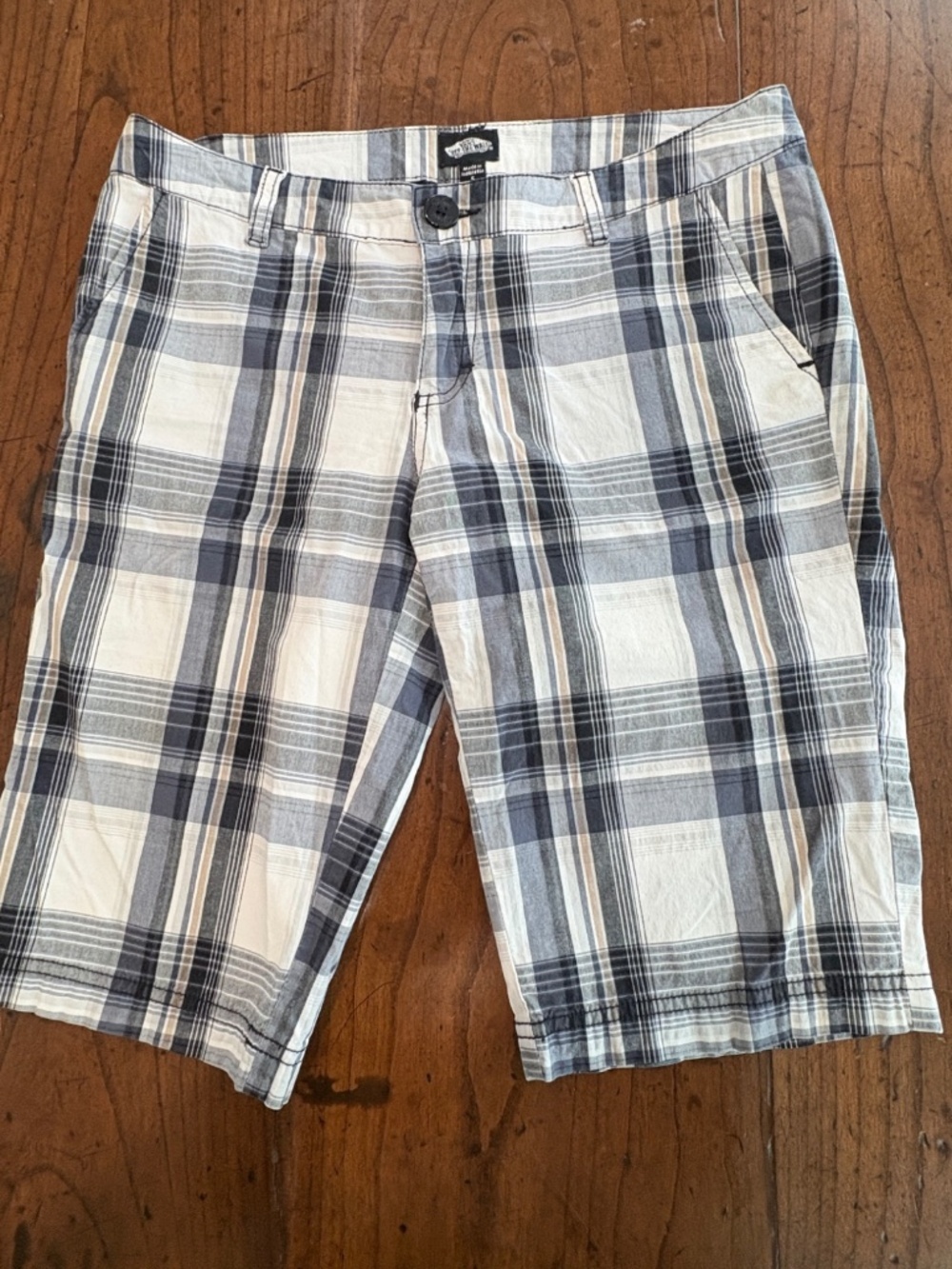 VANS Women’s Y2K Plaid Skater Bermuda Chino Shorts - Size 5